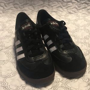 adidas Samba Shoes (like new)